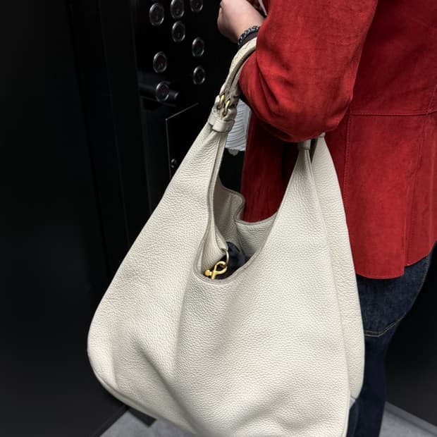 보테가베네타 화이트 레더 캄파나 호보 숄더백