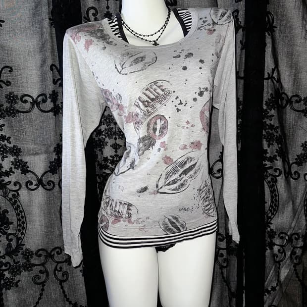 Kitch Lip Layered Long Sleeve