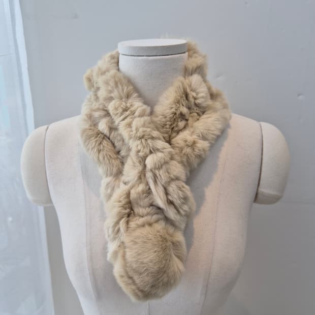 리얼 렉스 토끼퍼 베이지 머플러