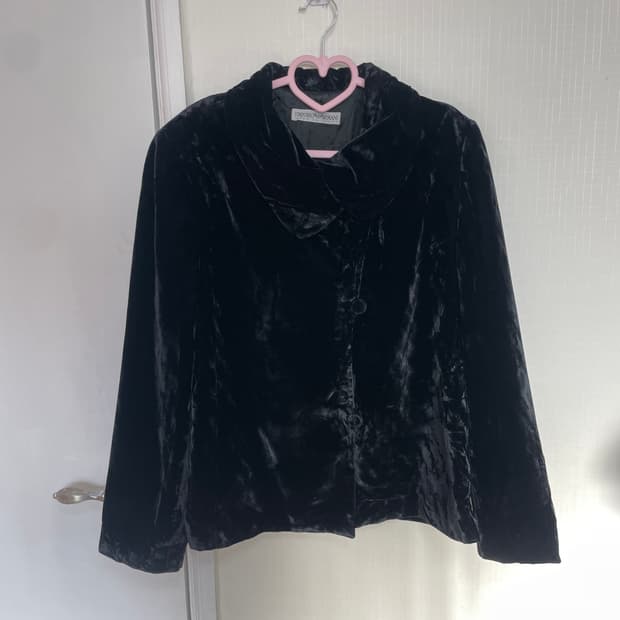 엠포리오 알마니 여성 벨벳 자켓