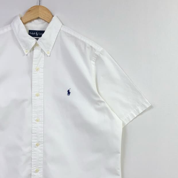 105 폴로 화이트 셔츠