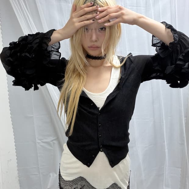 [VANITÉ] Flower Balloon Black Cardigan