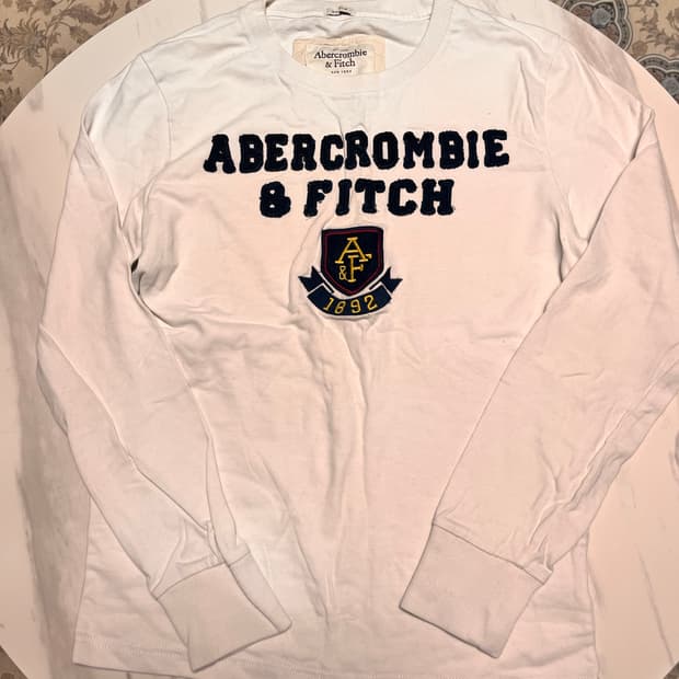 아베크롬비 롱슬리브