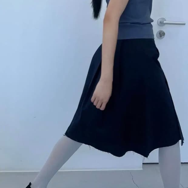 파이카 백 플리츠 미디 스커트, 네이비 (pica back pleated