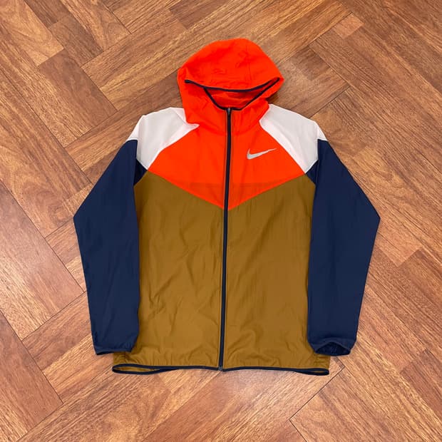 나이키 러닝 경량 바람막이