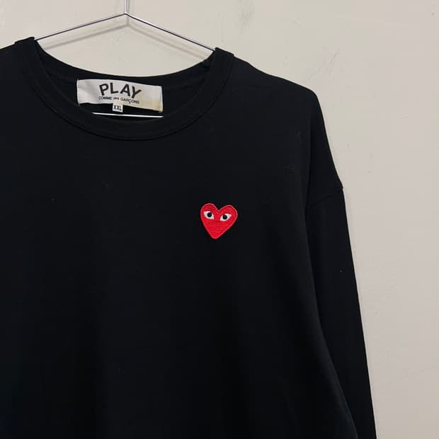 꼼데가르쏭 시그니처 레드하트 코튼 롱슬리브