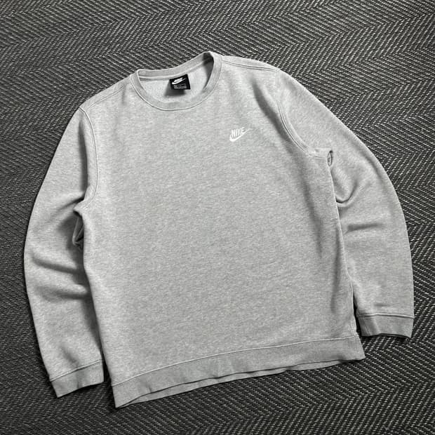 나이키 NSW 자수 로고 크루넥 긴팔 티셔츠y 4340