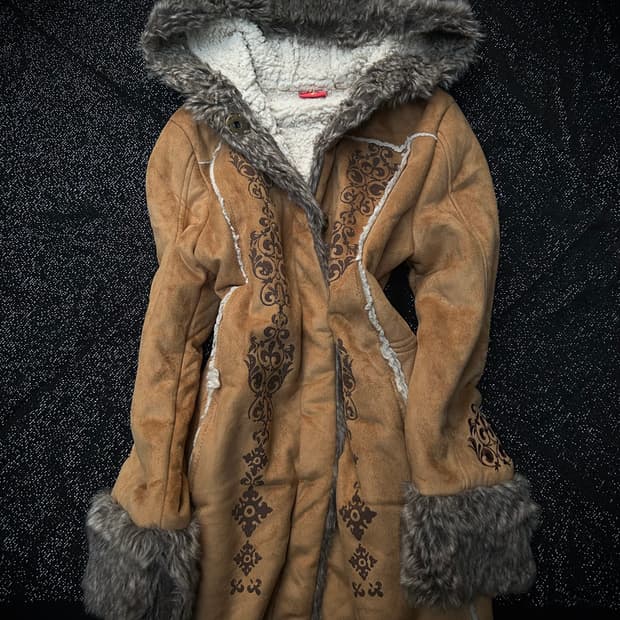 *rare design* 2000s 오리엔탈 퍼 울프죠 코트