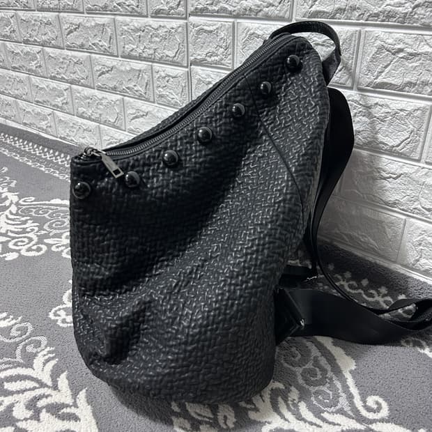 Transform Structured Pyramid  Bag 