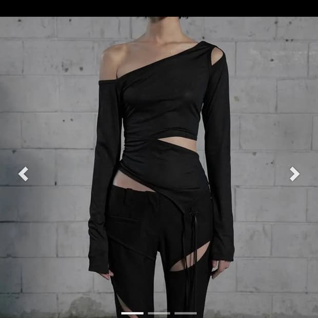 보헤미안서울 SEE THROUGH CUT-OUT SLEEVE