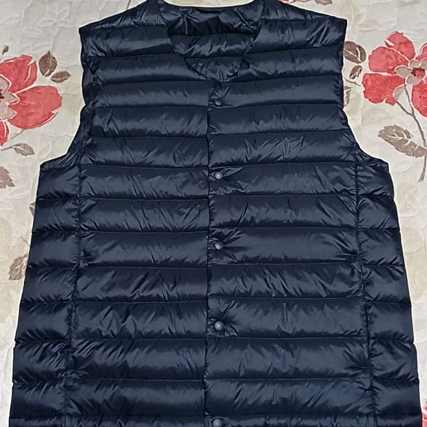 지오다노 오리털경량조끼 105 가슴54 기장69