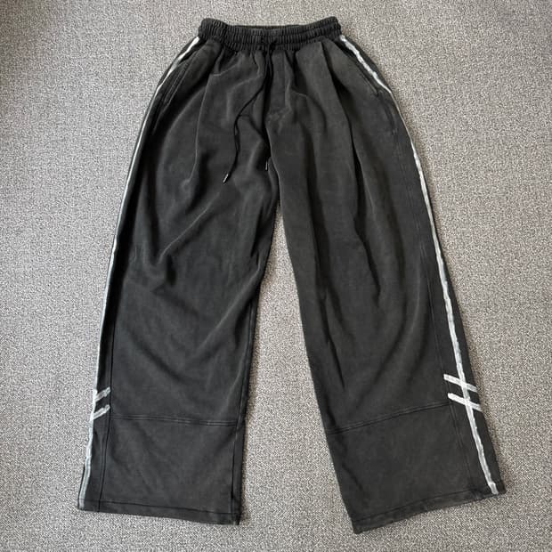 비긴202 핸드 페인팅 트랙 팬츠