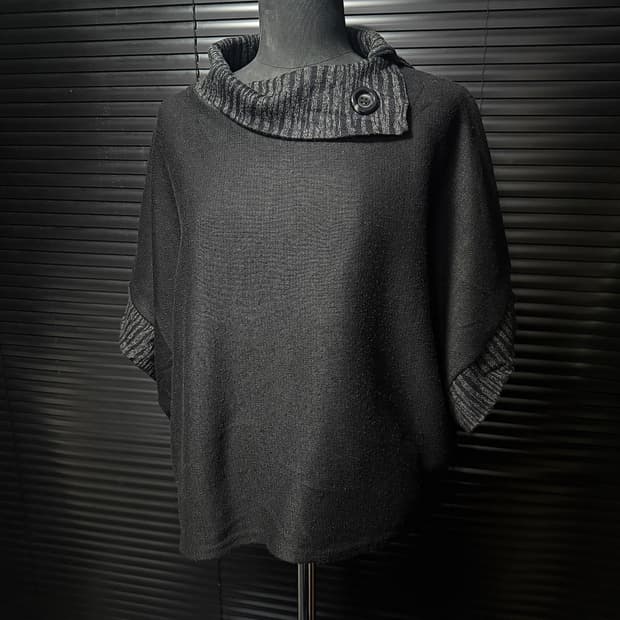 Lafon27 가오리핏 반팔 니트 골지 차콜 배색 카울 튜닉 하이넥 판쵸