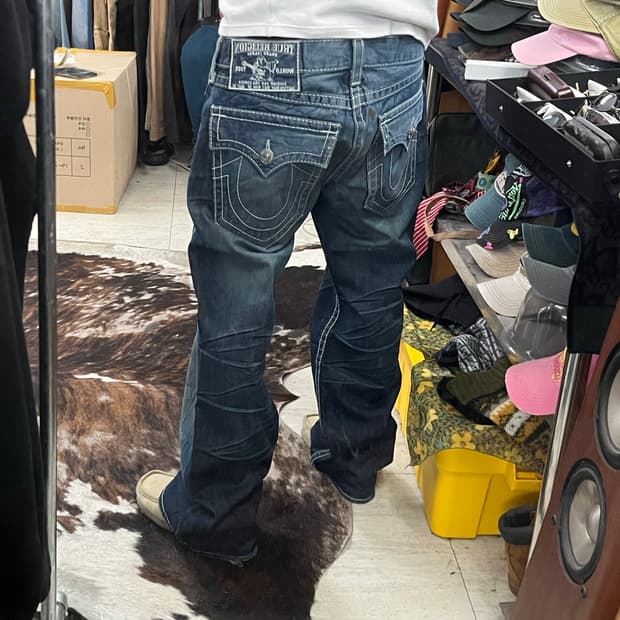 TRUE RELIGION BILLY BIG T 