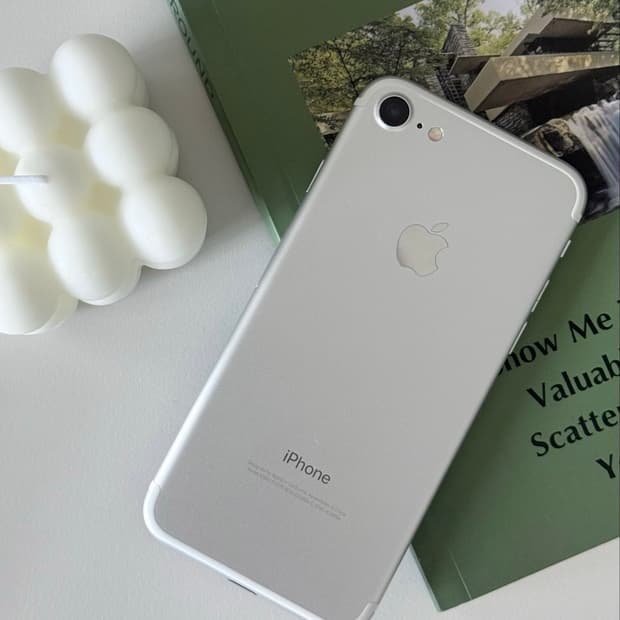 S급 아이폰 7 실버 128GB 🔋100 해외무음판