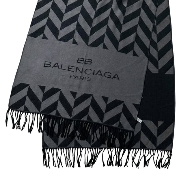 발렌시아가 패턴 숄 머플러 목도리