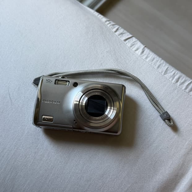 디카 | 후지 파인픽스 f70exr 실버 민트급 | 아일릿 원희 카메라