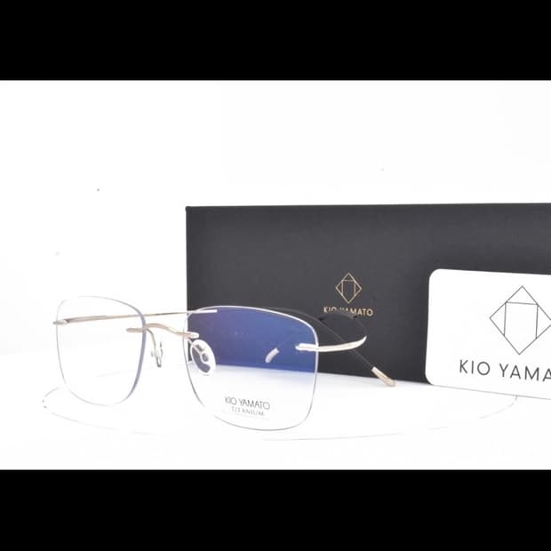 키오야마토 Kio Yamato 티타늄 무테안경 미착용 새상품 