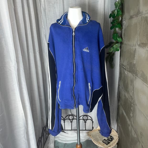 아디다스 빅로고 집업