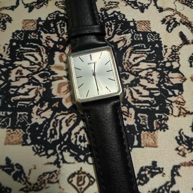 SEIKO 빈티지 쿼츠 시계