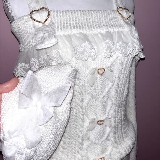 리본 큐빅 오프숄더 니트 양산형 지뢰계 리즈리사깔 달천