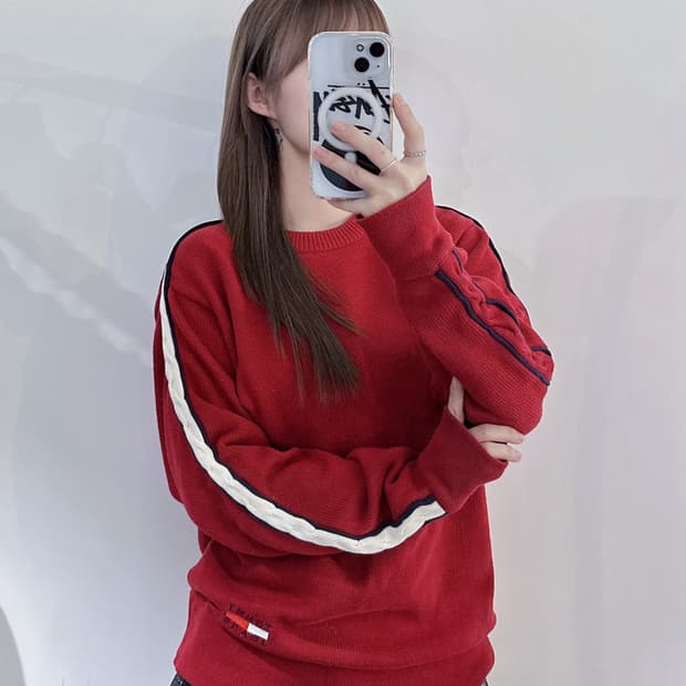 타미힐피거 90‘s 레드 사이드로고 니트