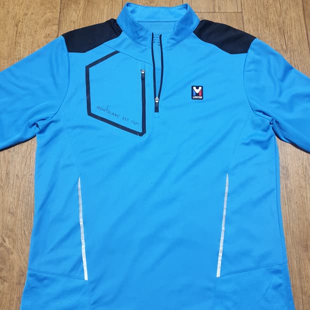 1223 밀레 아웃도어 반집업 100 사이즈입니다