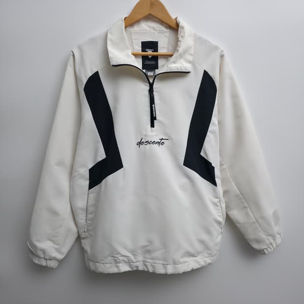 [L] 데상트 화이트 아노락 바람막이