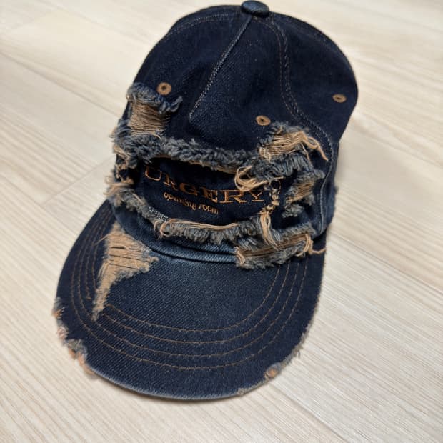써저리 디스트로이드 데님 캡 인디고 데님
