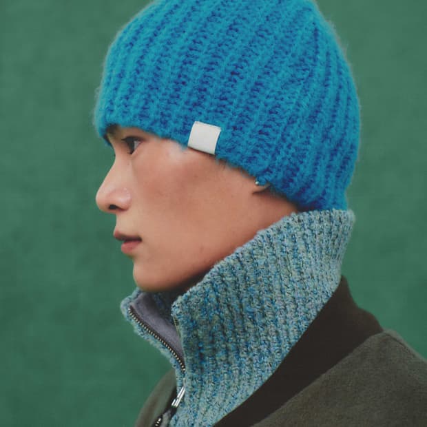 FURRY CABLE BEANIE SKY BLUE