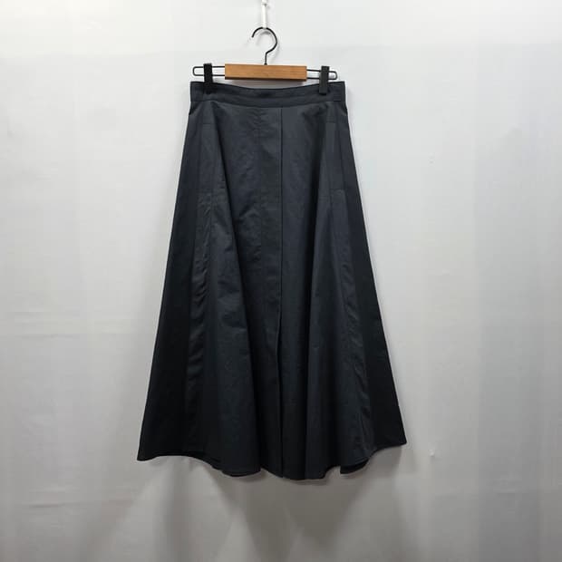 1172 우드세이지 플레어 롱 스커트 블랙 S 여성 스커트