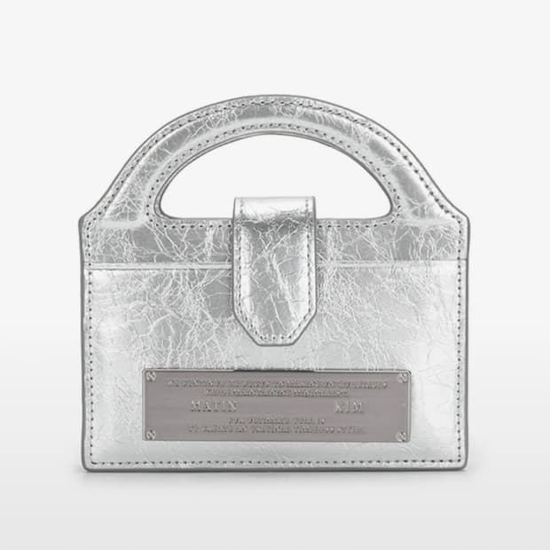 마뗑킴 카드지갑 실버 HANDLE ACCORDION CHAIN WALLE