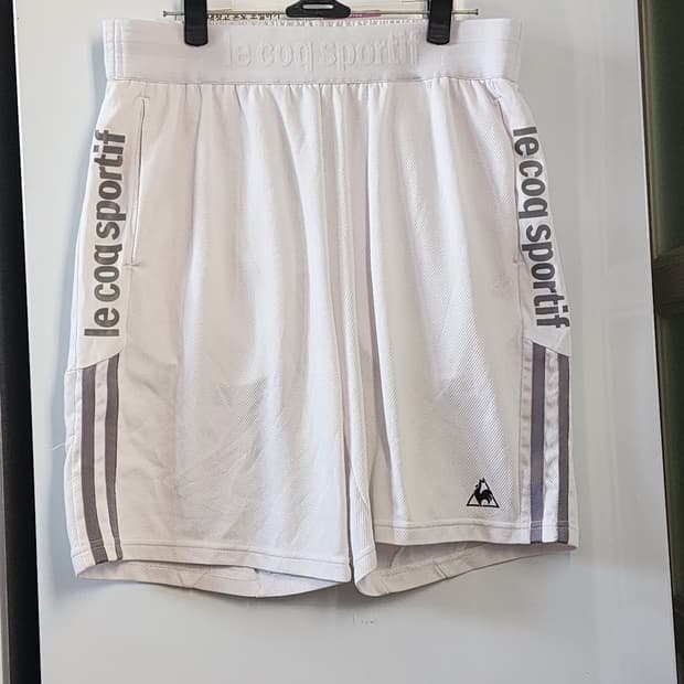 르꼬끄 스포르티브 흰색 반바지 L