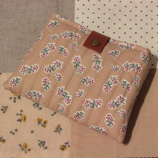 핸드메이드 베이지 퀼팅 카드지갑