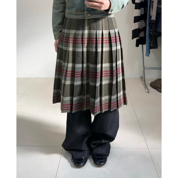 Louis joone 스커트