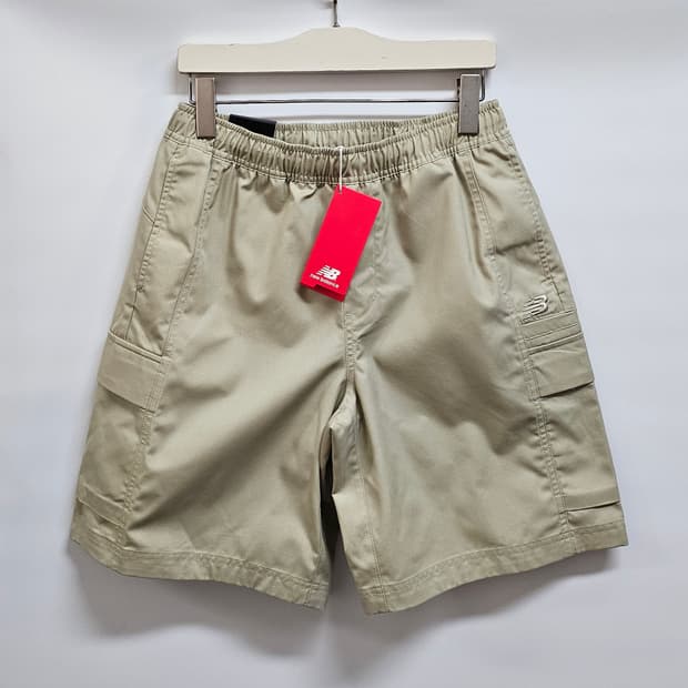 뉴발란스 와이드핏 카고쇼츠 M 새상품