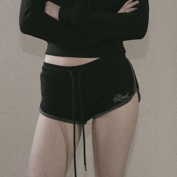 배드블러드 비욘드 소프트 돌핀 숏츠