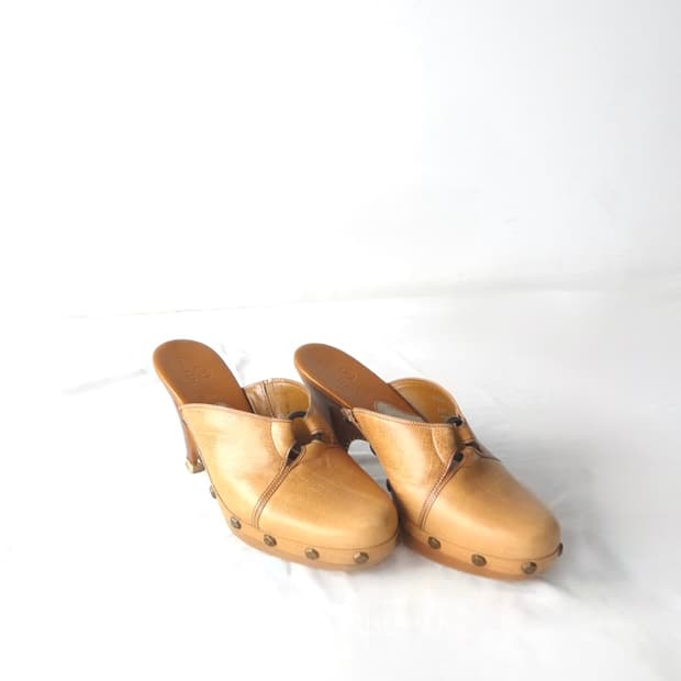 COLE HAAN gathering stud clog mule