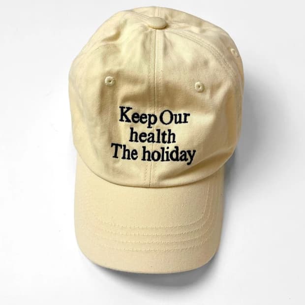 밀로 아카이브 홀리데이 시그니처 볼캡 A1588