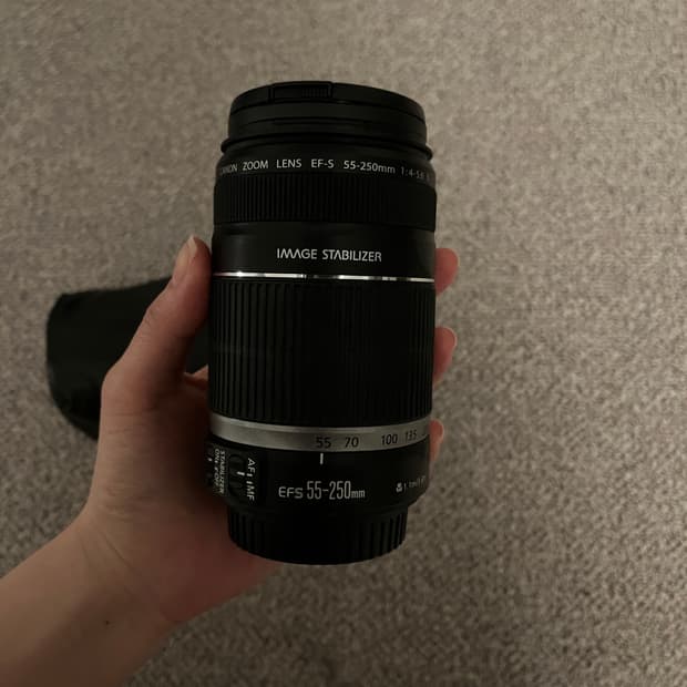 캐논 EF-S 55-250mm F4-56 IS 렌즈