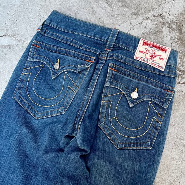 32) True Religion Billy Jeans