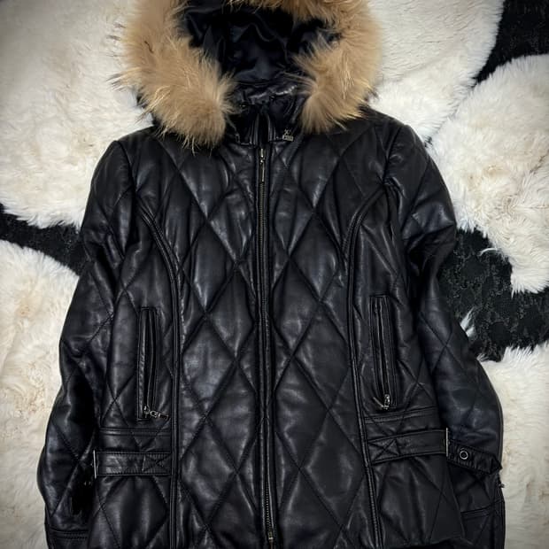 SheepSkin Down Leather Buckle Detail Fur