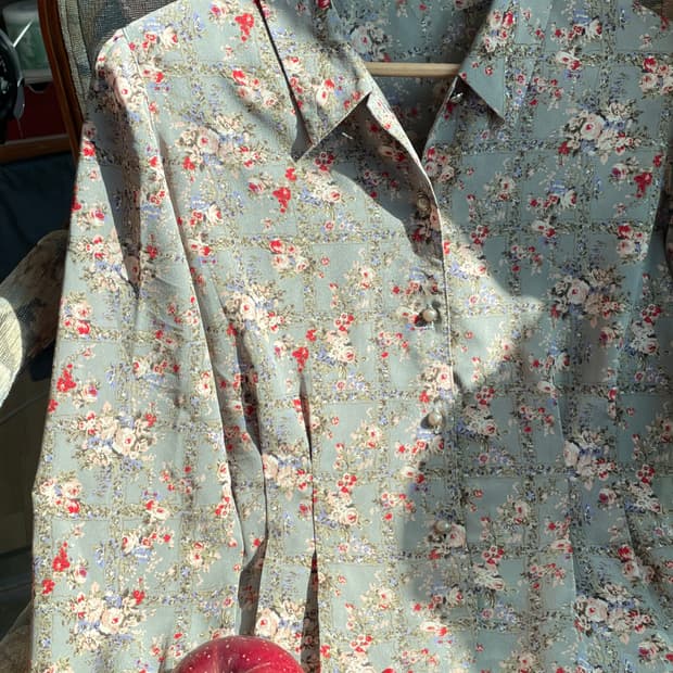 일본 빈티지 플로럴 블라우스