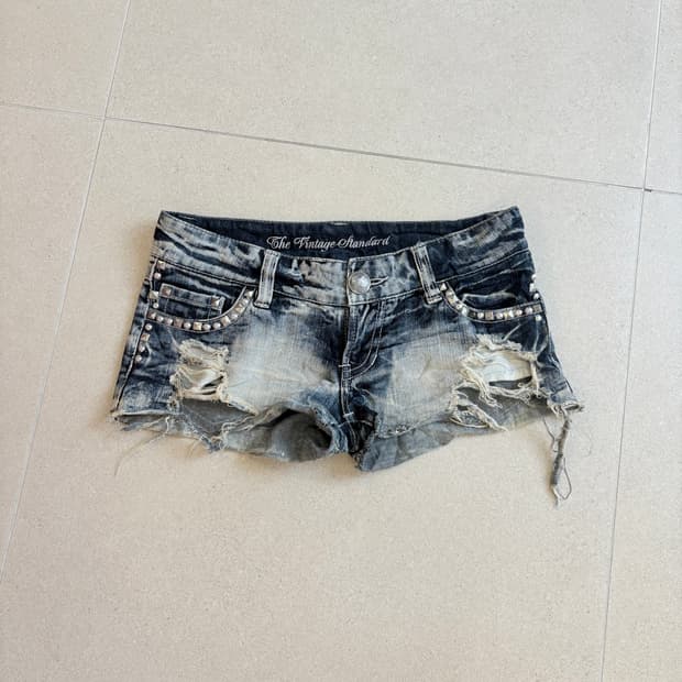 스터드 데미지 핫팬츠