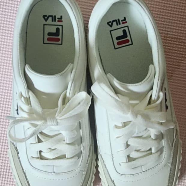 휠라 여성 스니커즈 운동화 250 사이즈 상태굿