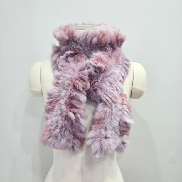 라일락 퍼플  프린지 디테일 래빗퍼 롱 머플러 