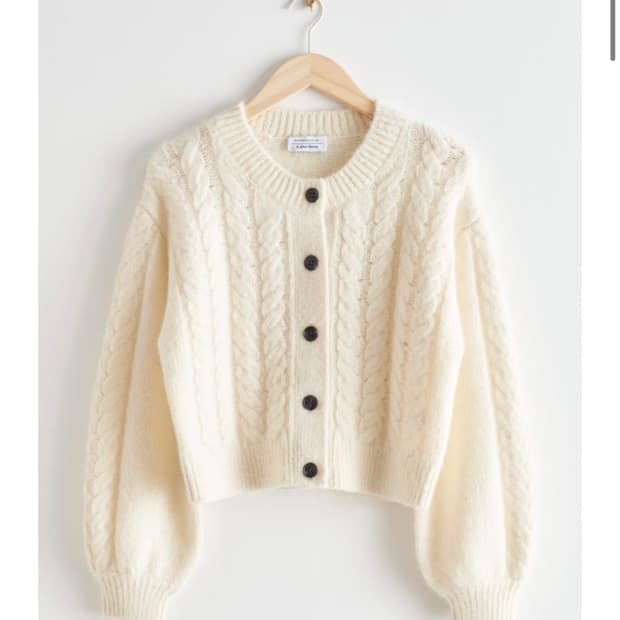 앤아더스토리즈 케이블 니트 가디건