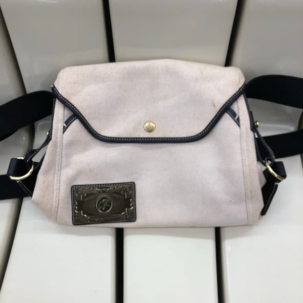 헌팅월드 캔버스 크로스백