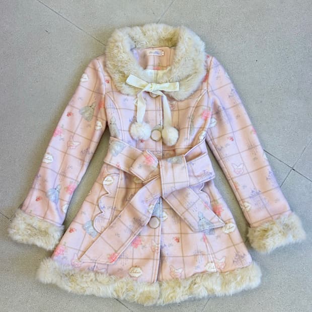 히메 갸루 코트