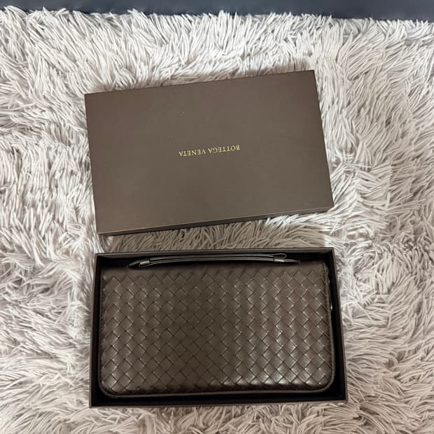 보테가베네타 트래블 월렛 / 클러치